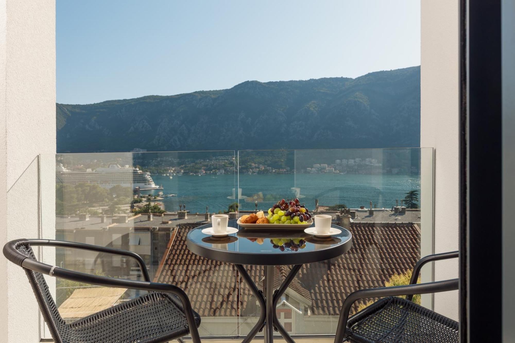 Berge Apartments Kotor Dış mekan fotoğraf